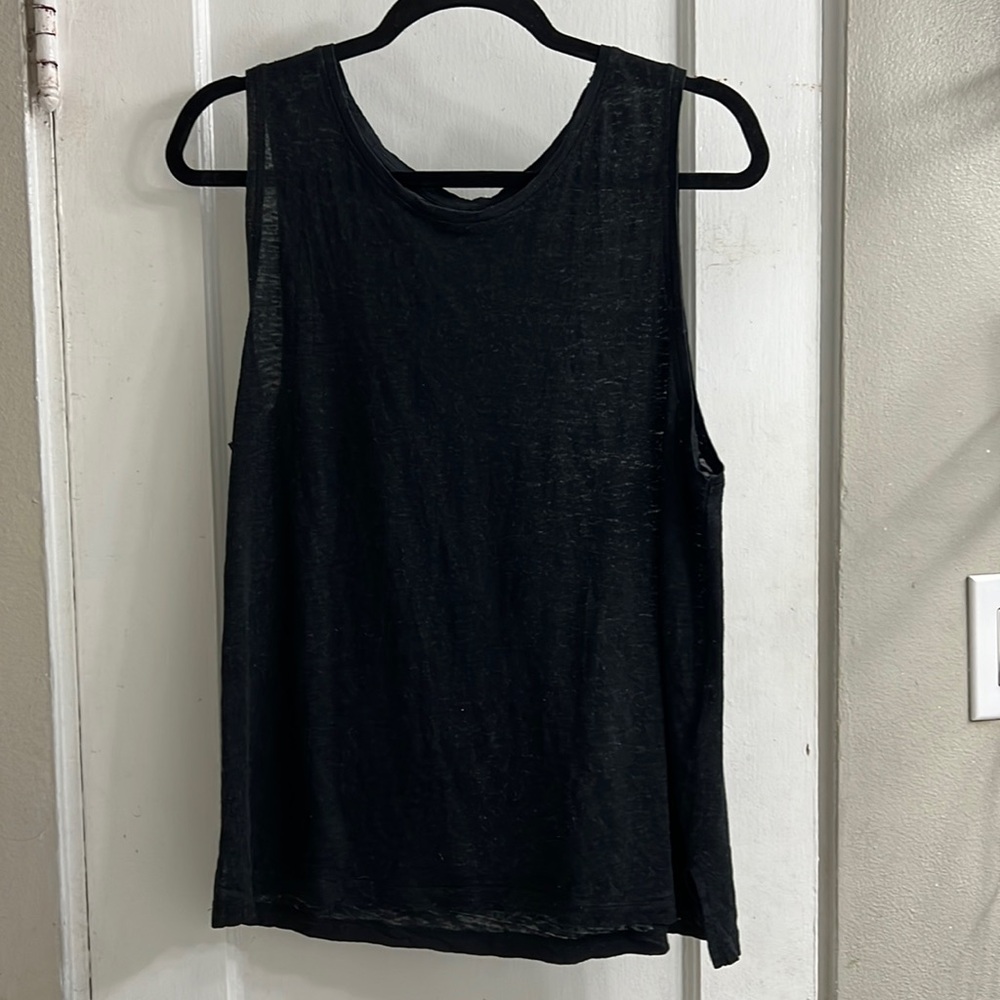 BLACK LINEN MUSCLE TANK BY MARGARET O'LEARY. SIZE MEDIUM.